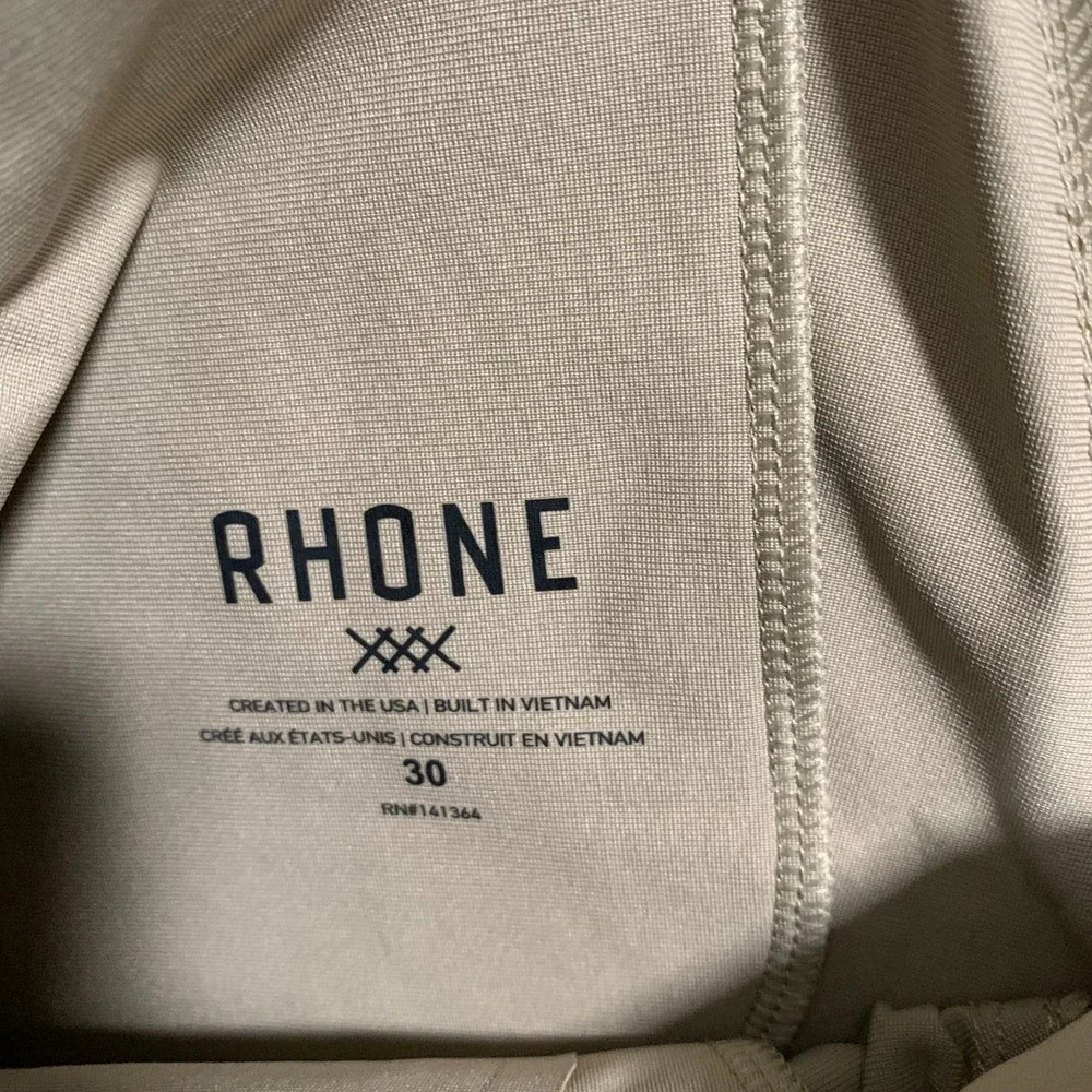 RHONE Commuter Shorts Mens Size 30 Khaki Flat Front Classic Fit Performance NWT